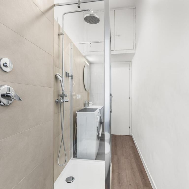 Canal Beat Duomo 20 min Navigli Wifi - Appartamento con 1 Camera da Letto - 16