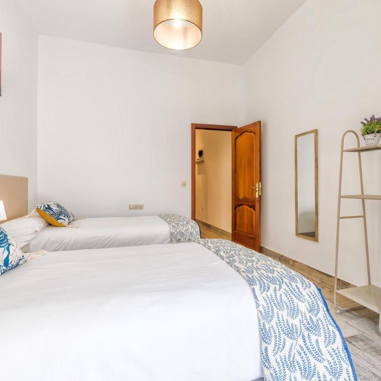 Cordoba Essence, Parking incluido junto al centro y casco histórico - Apartamento con 4 dormitorios - 26