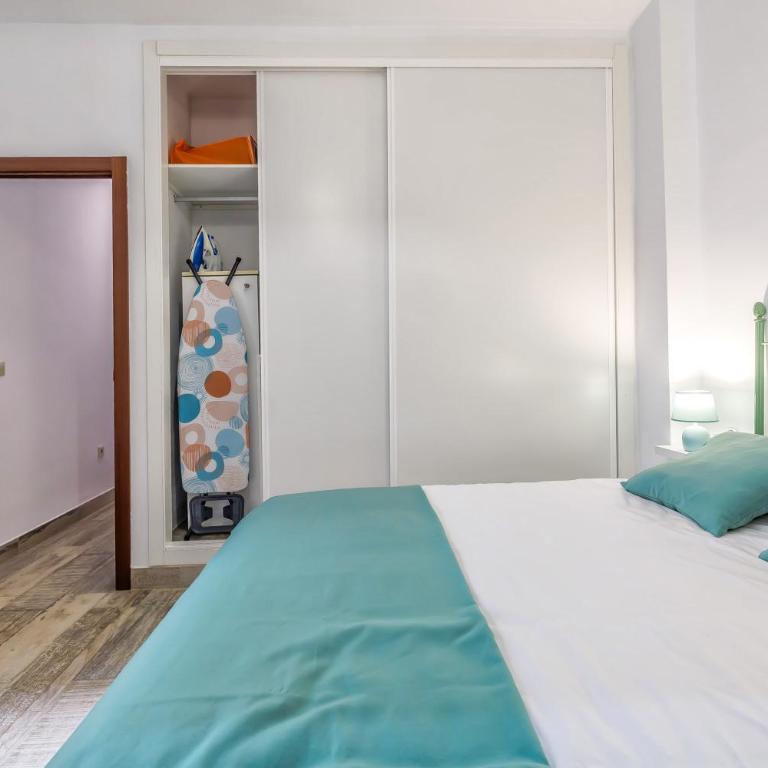Cordoba Essence, Parking incluido junto al centro y casco histórico - Apartamento con 4 dormitorios - 35