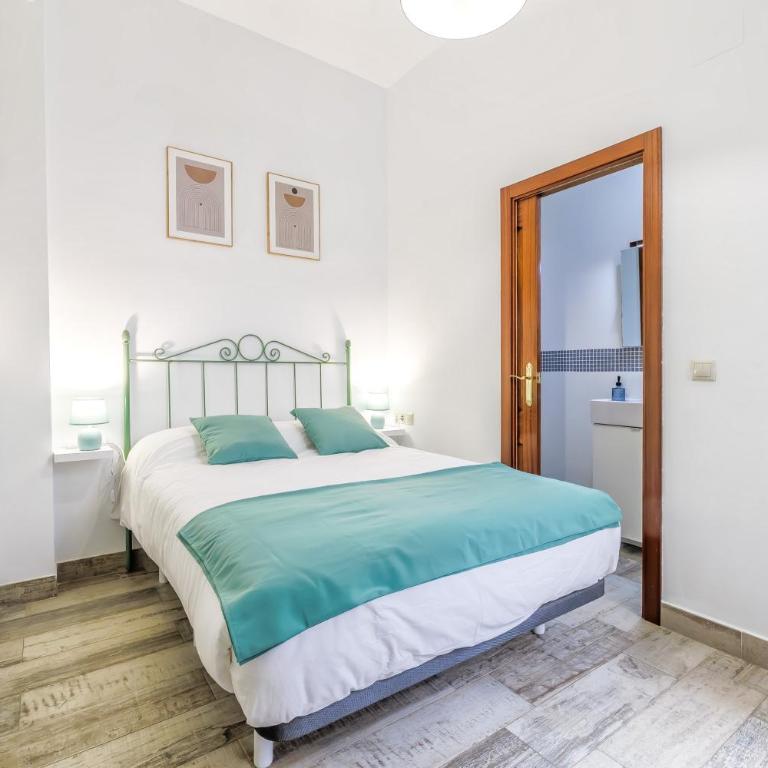 Cordoba Essence, Parking incluido junto al centro y casco histórico - Apartamento con 4 dormitorios - 4