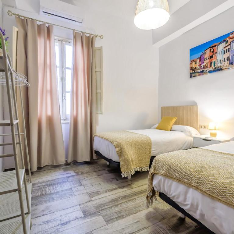 Cordoba Essence, Parking incluido junto al centro y casco histórico - Apartamento con 4 dormitorios - 2