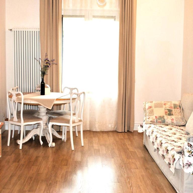White House Florence - Double Room with Private Bathroom - 3