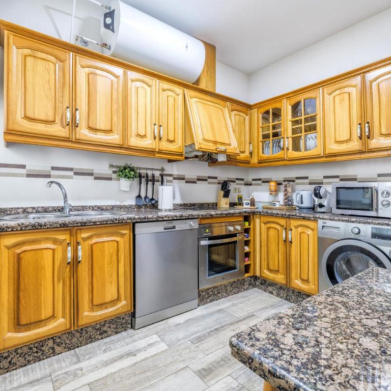 Cordoba Essence, Parking incluido junto al centro y casco histórico - Apartamento con 4 dormitorios - 41