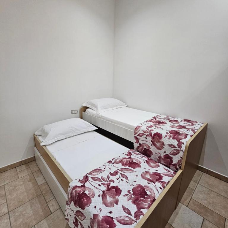 L'Aia - Two-Bedroom Apartment - 24