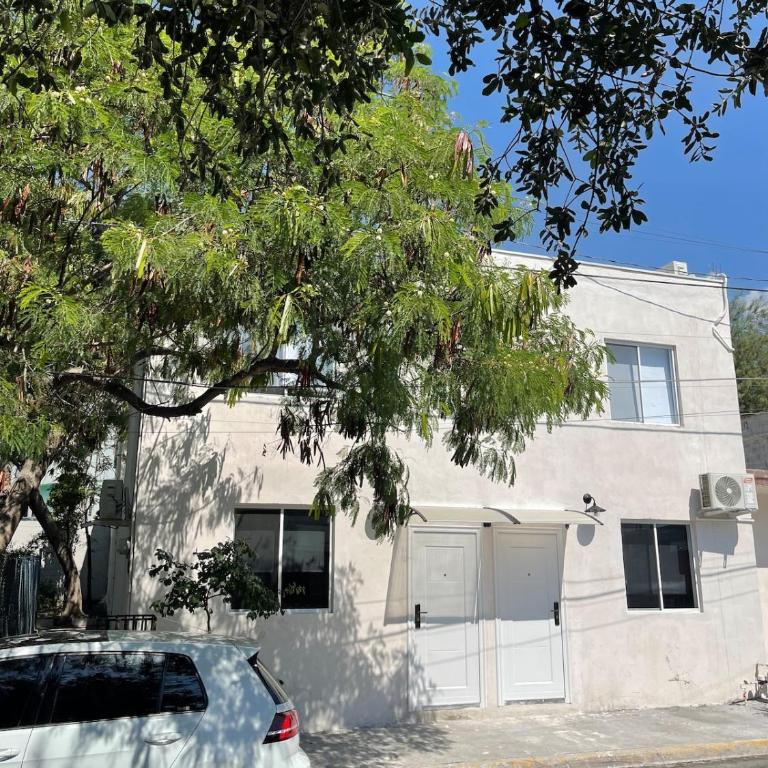 Consulado Americano Santa Catarina a 3 min - One-Bedroom Apartment - 17