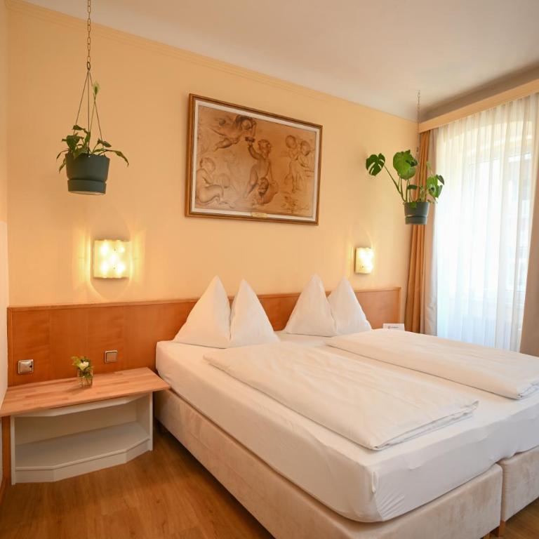 Boutique Hotel Goldenes Lamm Villach - Comfort Doppelzimmer - 5