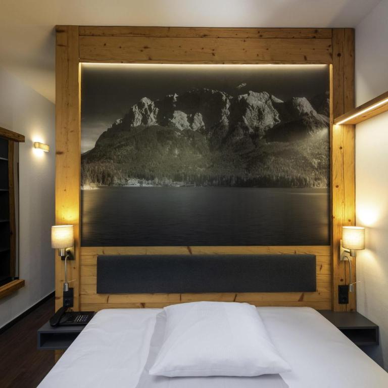 Sunday Hotel Garmisch Partenkirchen - Standard Zimmer mit Queensize-Bett - 5