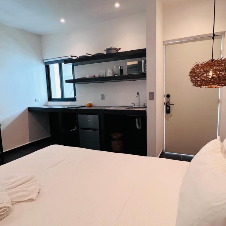Live Coco Suites - Hotel Boutique & Rooftop - Standard Queen Room - 6