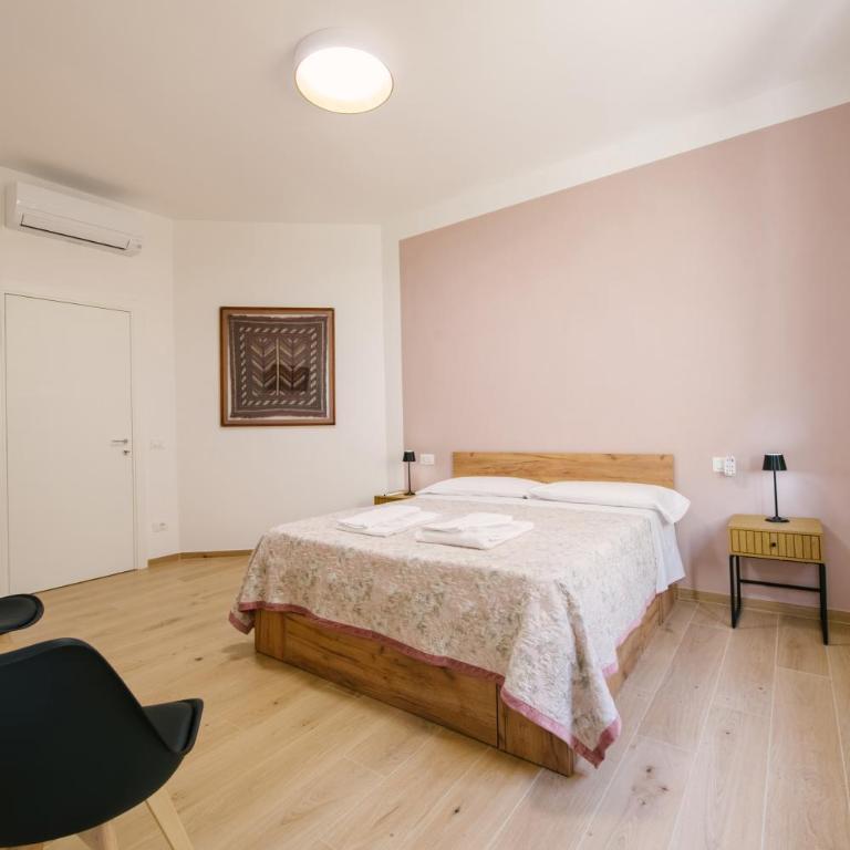 Caterina Guest House - Camera Matrimoniale con Bagno Privato - 18