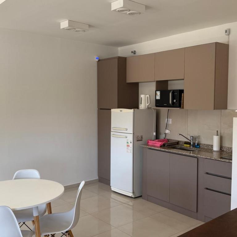 Departamento a estrenar totalmente equipado a 3km del centro - One-Bedroom Apartment - 3