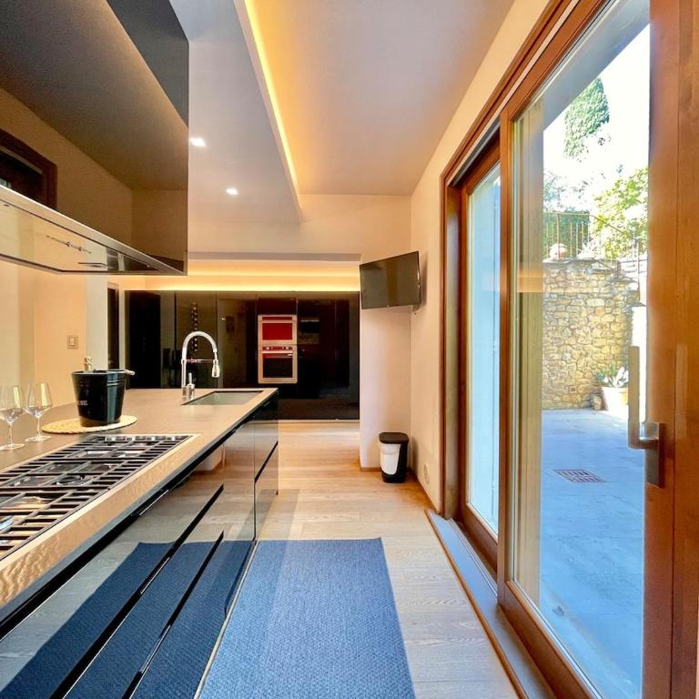 V&E Luxury Villa - Three-Bedroom Villa - 36
