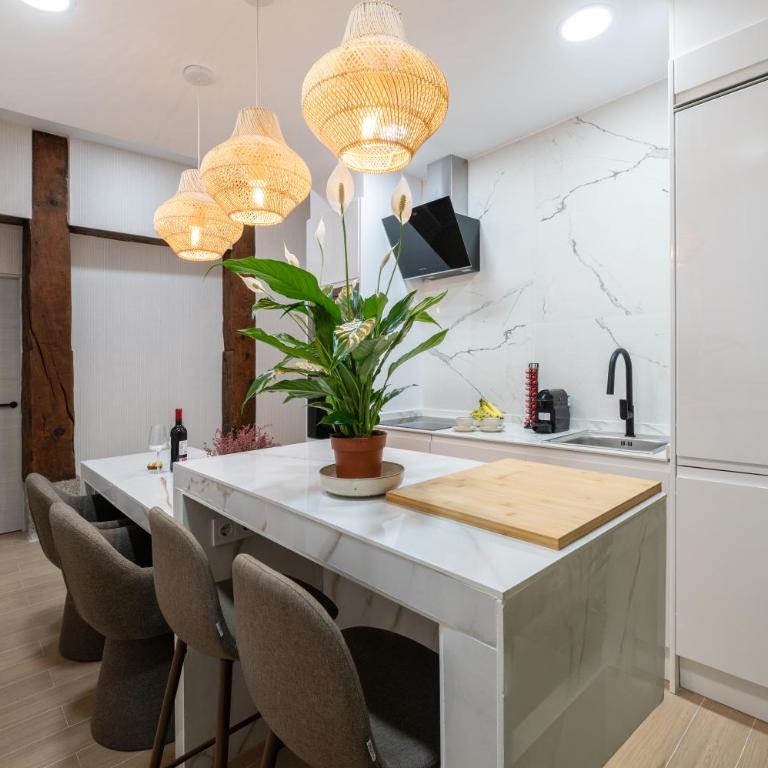 Apartamento Rosales Suites Lujo en el Centro - Apartamento de 3 dormitorios - 8