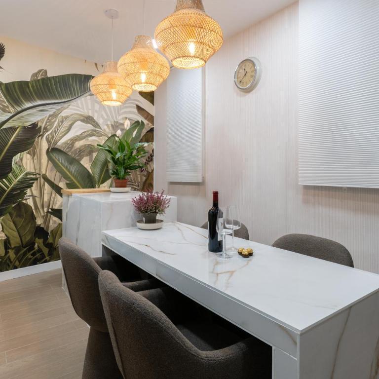 Apartamento Rosales Suites Lujo en el Centro - Apartamento de 3 dormitorios - 10