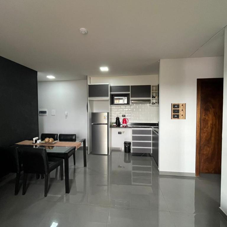 Departamento entero en San Lorenzo - Two-Bedroom Apartment - 7