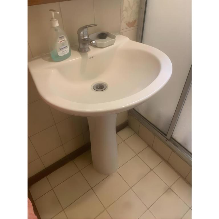 Hostal Edificio Kuramochi - Double Room with Shared Bathroom - 12