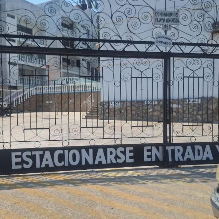 Departamento sobre Costera, 1min La Quebrada, 3m playas y yates - Apartamento - 4