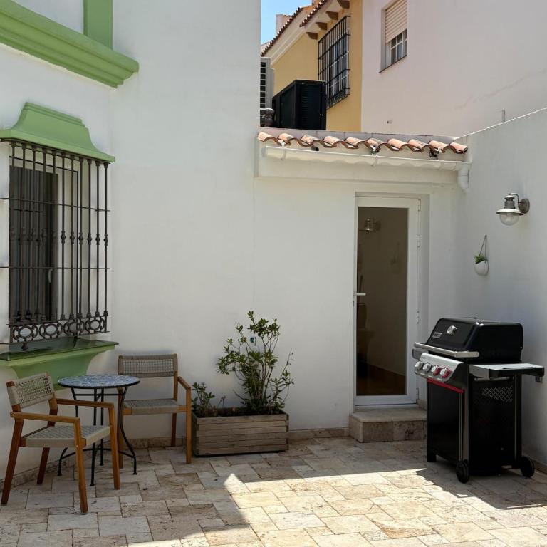 Luxury Villa with Panorama View and Heated Pool - Five-Bedroom House - 11