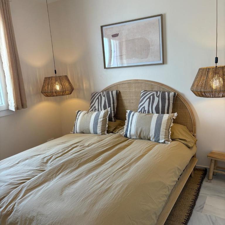 Luxury Villa with Panorama View and Heated Pool - Five-Bedroom House - 36