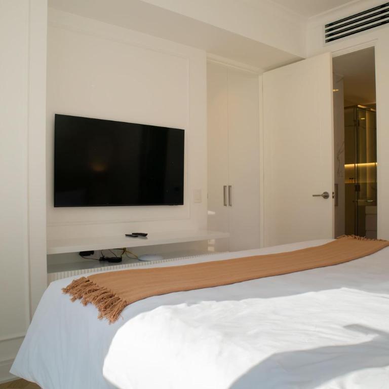 Lovely 3BR Incredible Balcony in Miraflores - Apartment - 39