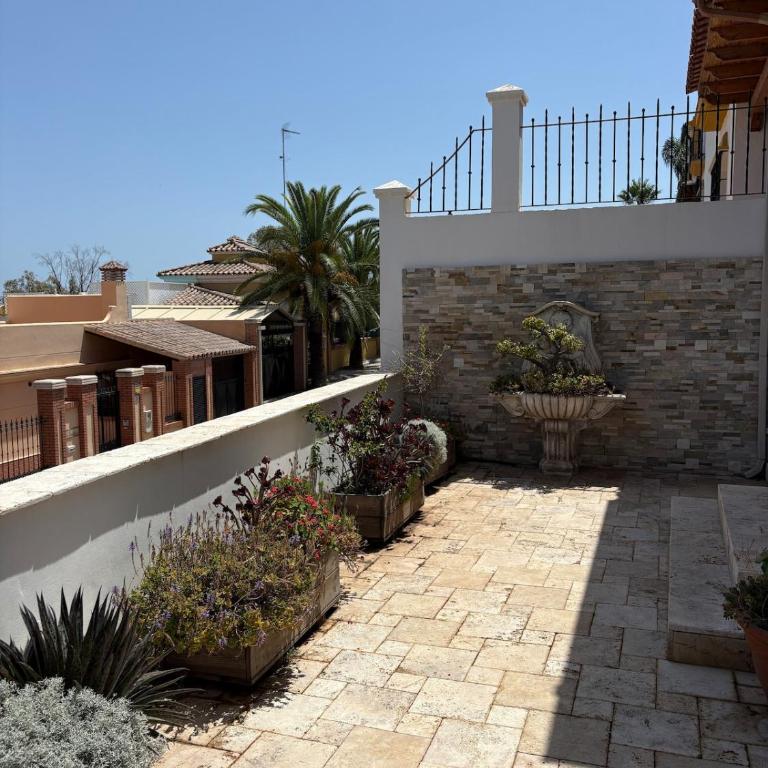 Luxury Villa with Panorama View and Heated Pool - Five-Bedroom House - 61