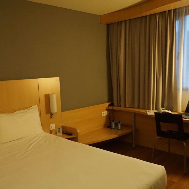 Ibis Girona - Habitación Doble Estándar - 1