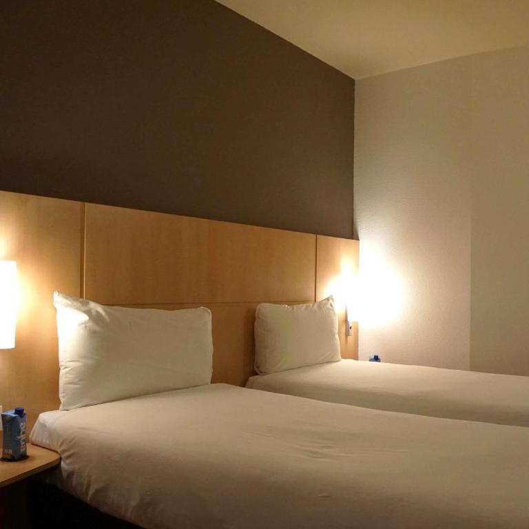 Ibis Girona - Habitación Doble Estándar - 2 camas - 2