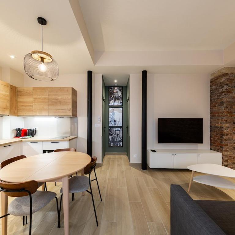 Modern duplex 10 min from Place de la Nation - Appartement 3 Chambres - 32