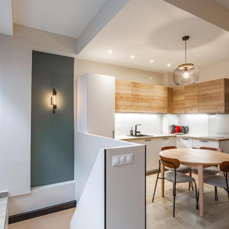 Modern duplex 10 min from Place de la Nation - Appartement 3 Chambres - 40