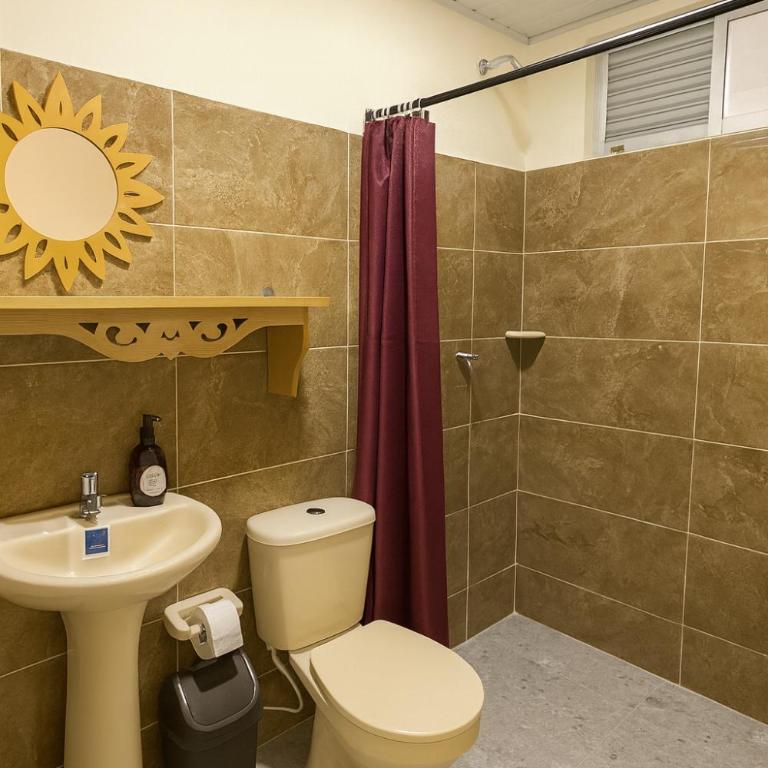 Vivienda turística Arboleda de Cádiz - Habitación Doble con baño privado - 2 camas - 3