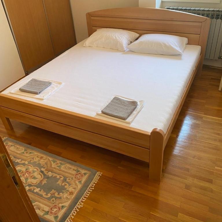 Apartment Old Town -Austrian Square - Apartman sa 2 Spavaće Sobe i Balkonom - 13