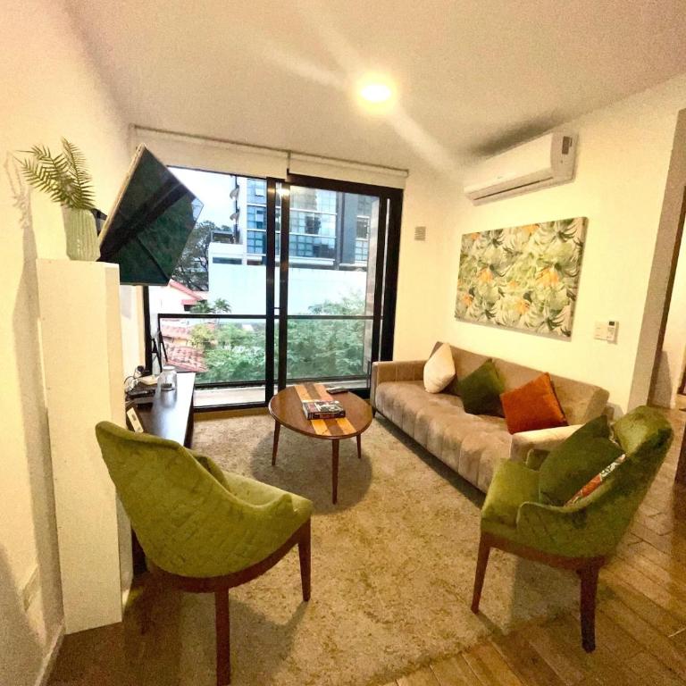 Moderno departamento en Equipetrol - Apartamento de 2 dormitorios - 1