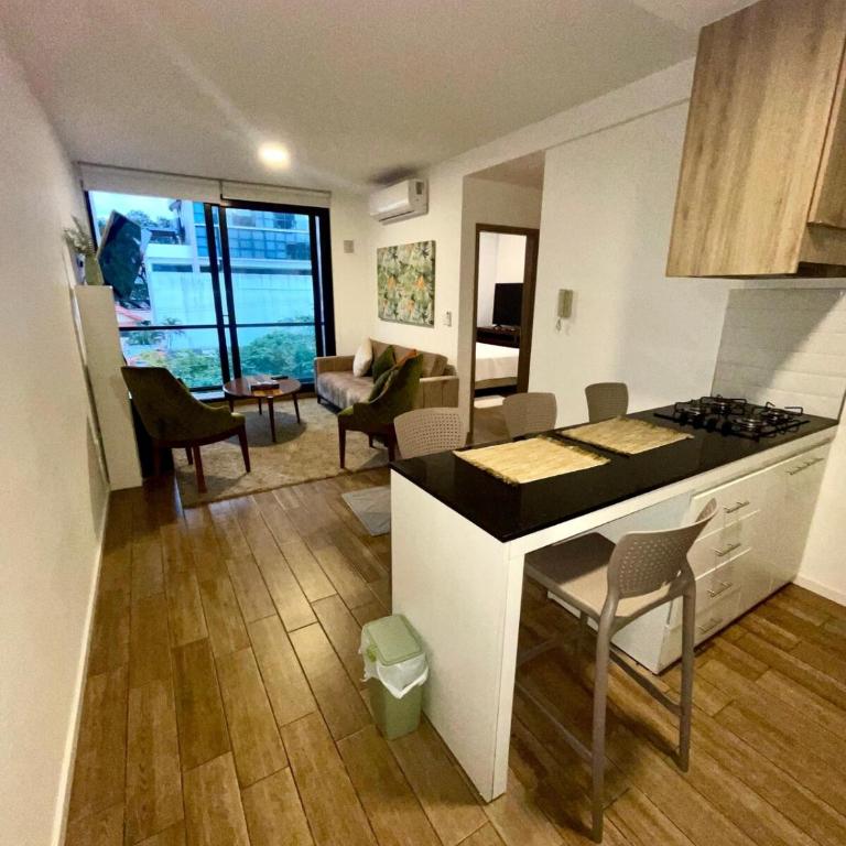 Moderno departamento en Equipetrol - Apartamento de 2 dormitorios - 16