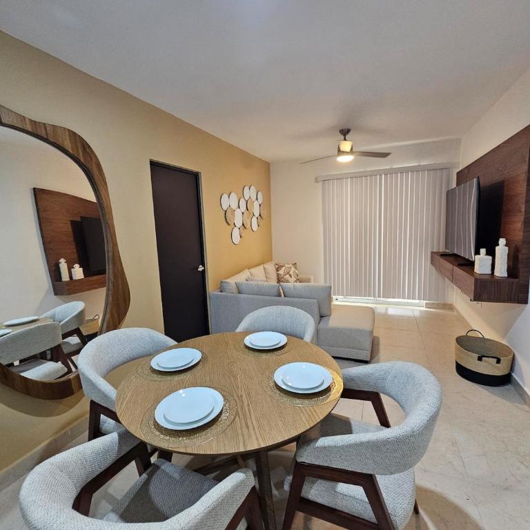 Ground floor condominium at the foot of the pool - Three-Bedroom Apartment - 5