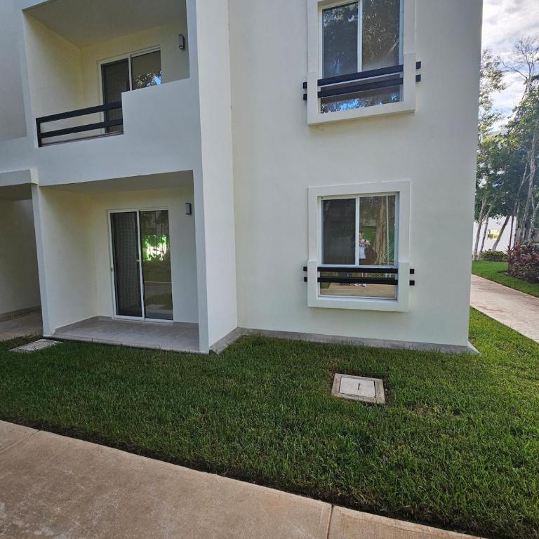 Ground floor condominium at the foot of the pool - Three-Bedroom Apartment - 6