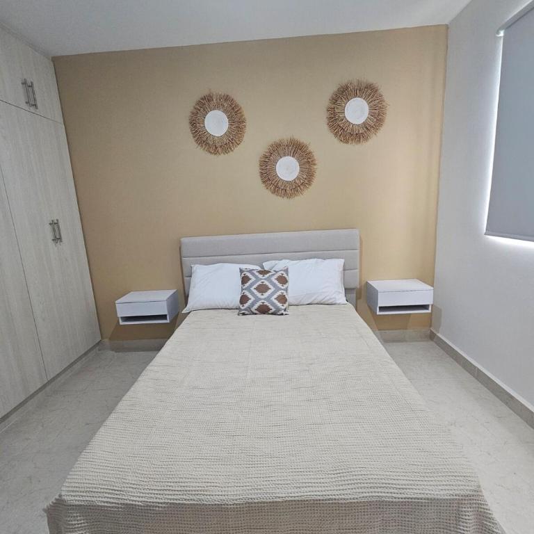 Ground floor condominium at the foot of the pool - Three-Bedroom Apartment - 15