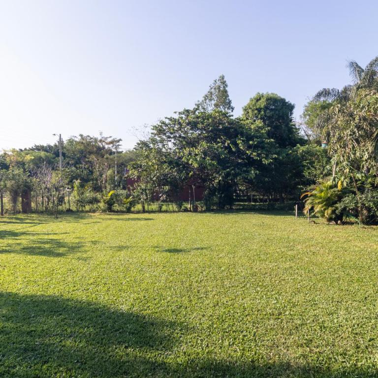 Casa Angi, con jardín y piscina en Sanber - Three-Bedroom House - 42