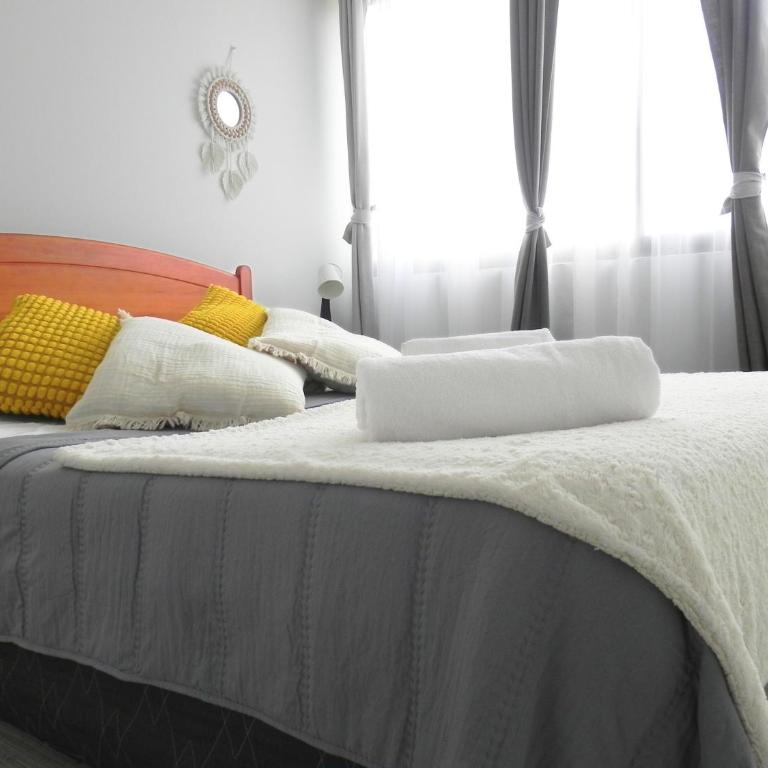 Refugio céntrico, iluminado y acogedor - One-Bedroom Apartment - 17