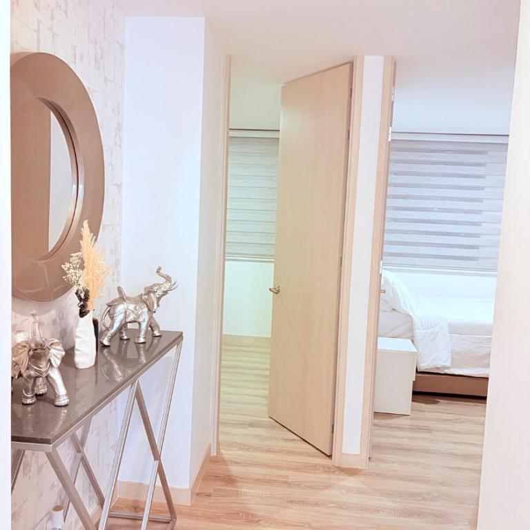 Apartamento moderno con balcón y vista a la ciudad cerca al mall plaza - Apartamento de 2 dormitorios - 12