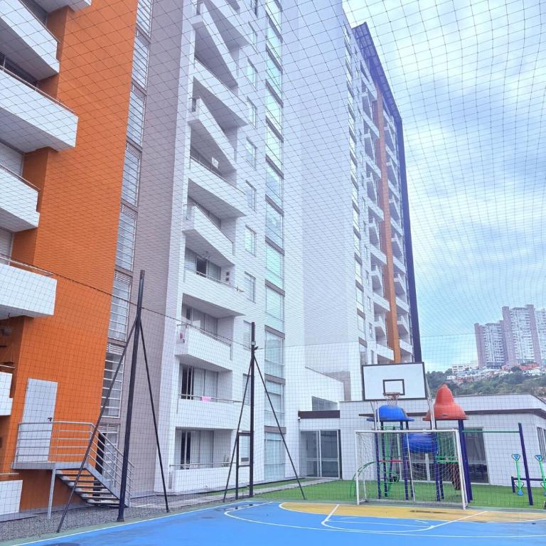 Apartamento moderno con balcón y vista a la ciudad cerca al mall plaza - Apartamento de 2 dormitorios - 26