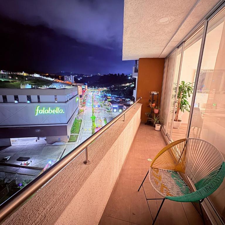 Apartamento moderno con balcón y vista a la ciudad cerca al mall plaza - Apartamento de 2 dormitorios - 15