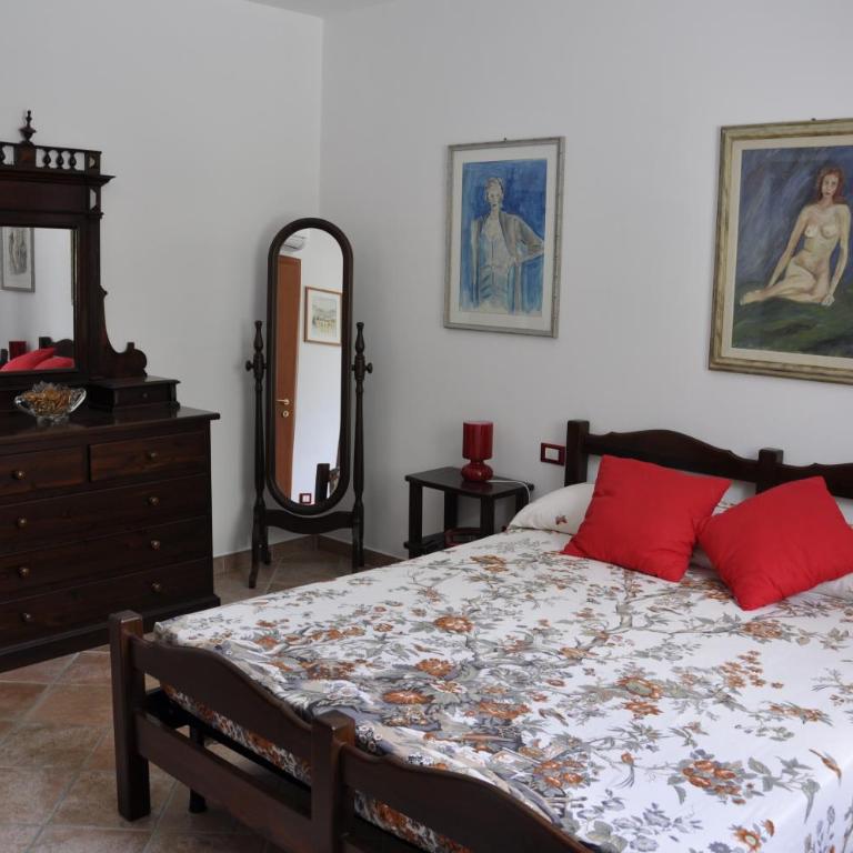 Bed & Breakfast 4U PARCHEGGIO INTERNO - Camera Matrimoniale - 5