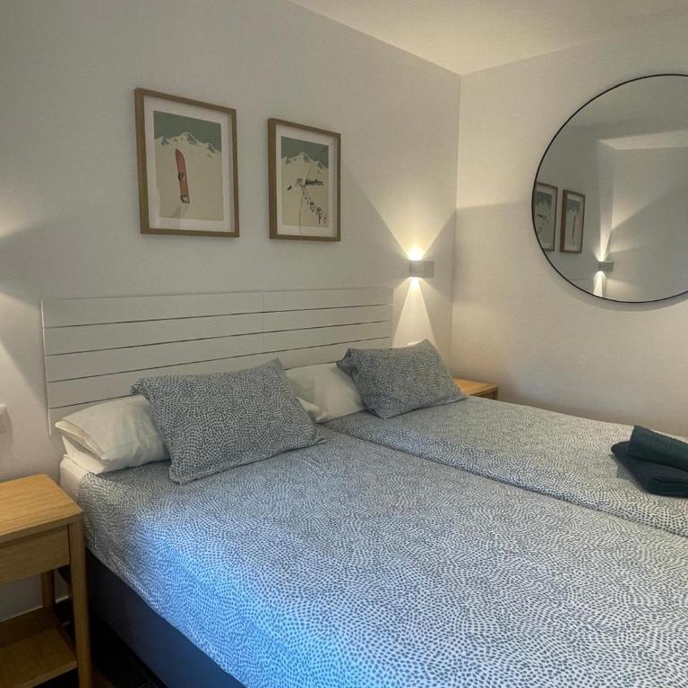 Apartamentos San Nicolas Jaca - Two-Bedroom Apartment - 10