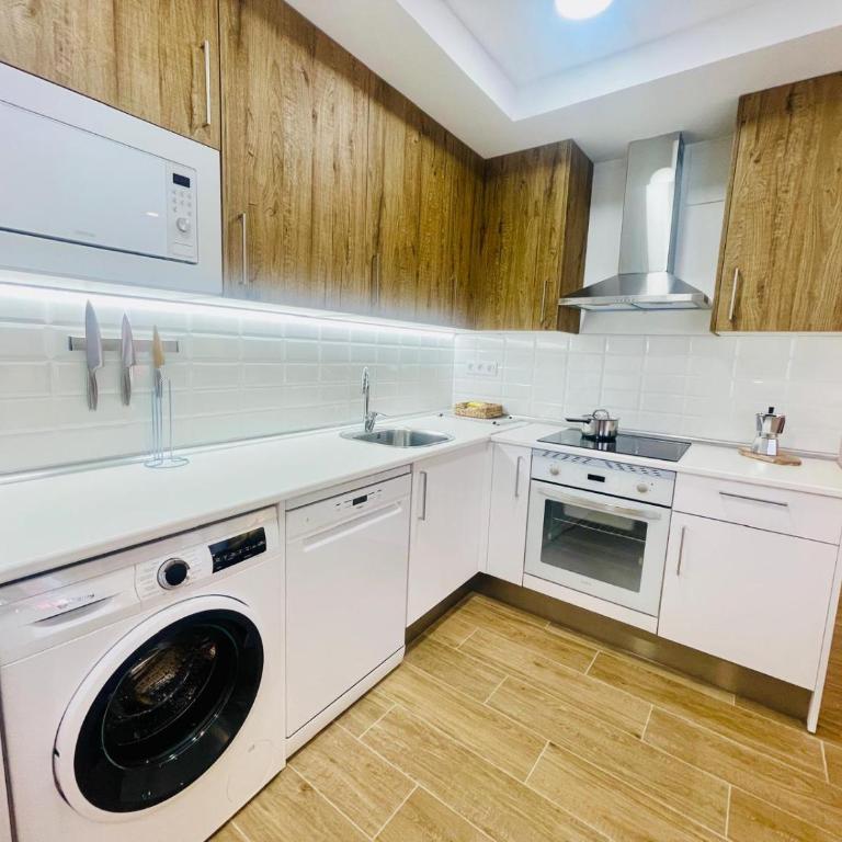 Apartamentos San Nicolas Jaca - Two-Bedroom Apartment - 12
