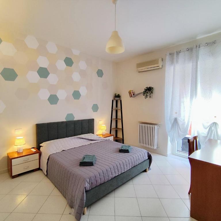 Albi House Vomero - Appartamento con 2 Camere da Letto e Balcone - 2