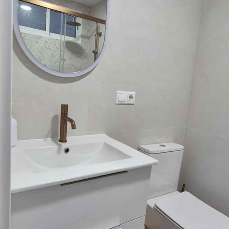 Casa para 8 personas y piscina abierta todo el año - Vacation Home - 5