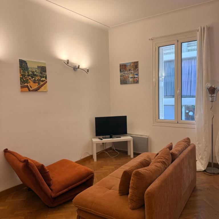 Le Savoy Palace - Five Stars Holiday House - Appartement - 32