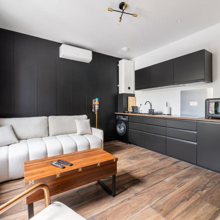 Love Room - Le Fantasme - One-Bedroom Apartment - 13