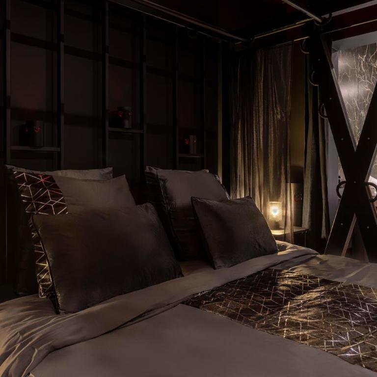 Love Room - Le Fantasme - One-Bedroom Apartment - 2