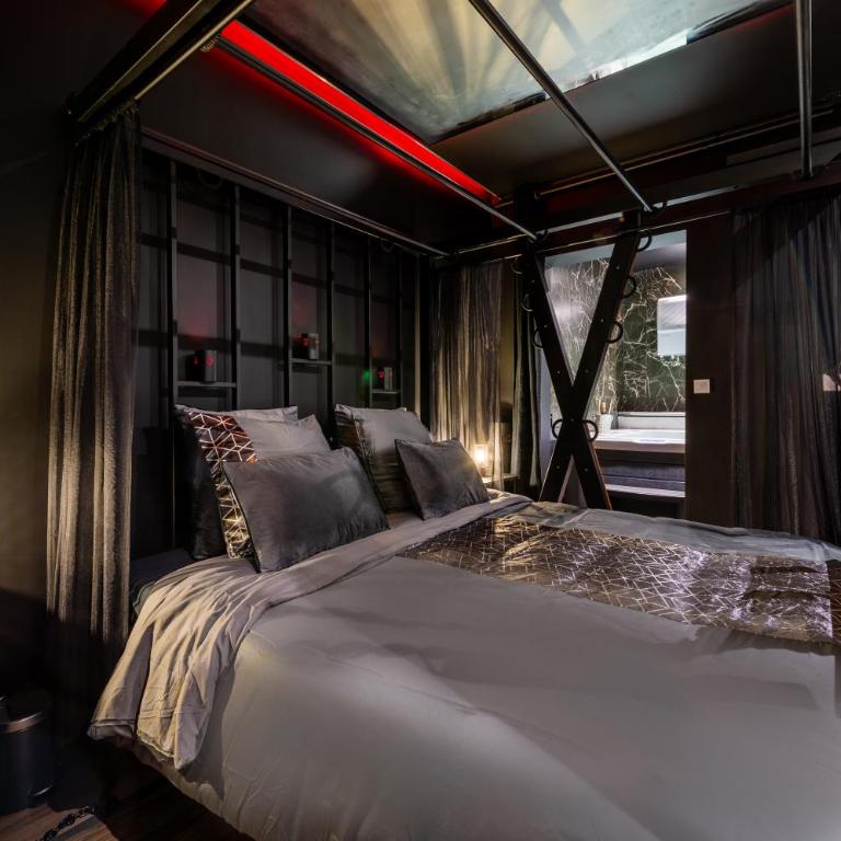 Love Room - Le Fantasme - One-Bedroom Apartment - 1