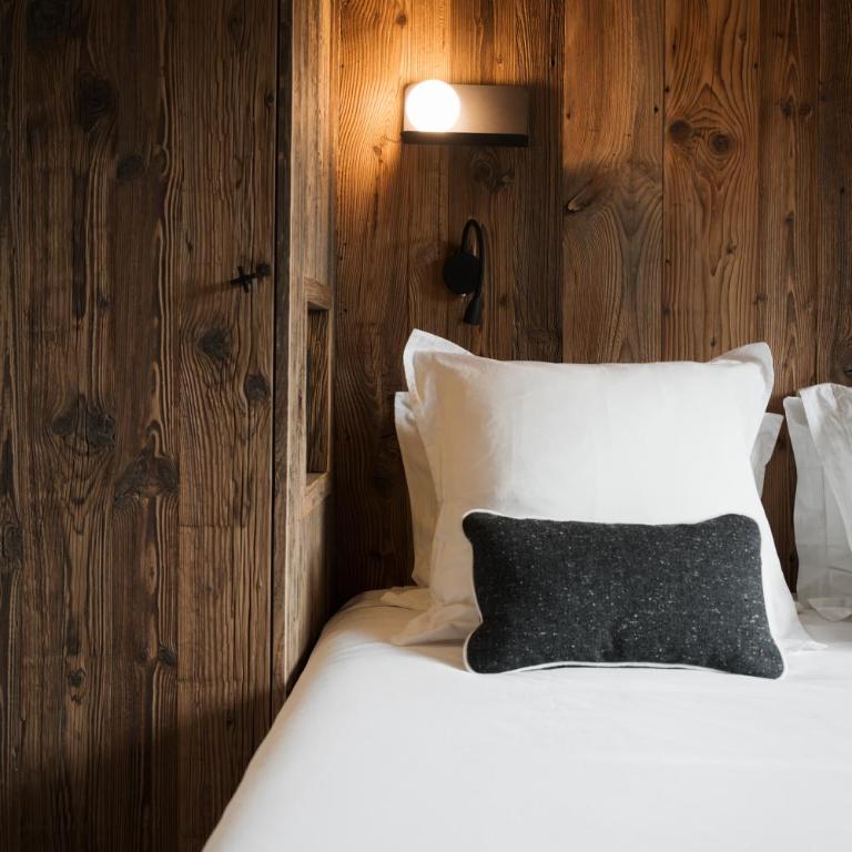Luxury Chalet Black Mountain - 4BR, Sleeps 10, Fireplace, Mountain Views & Garden - Megève - Chalet - 10